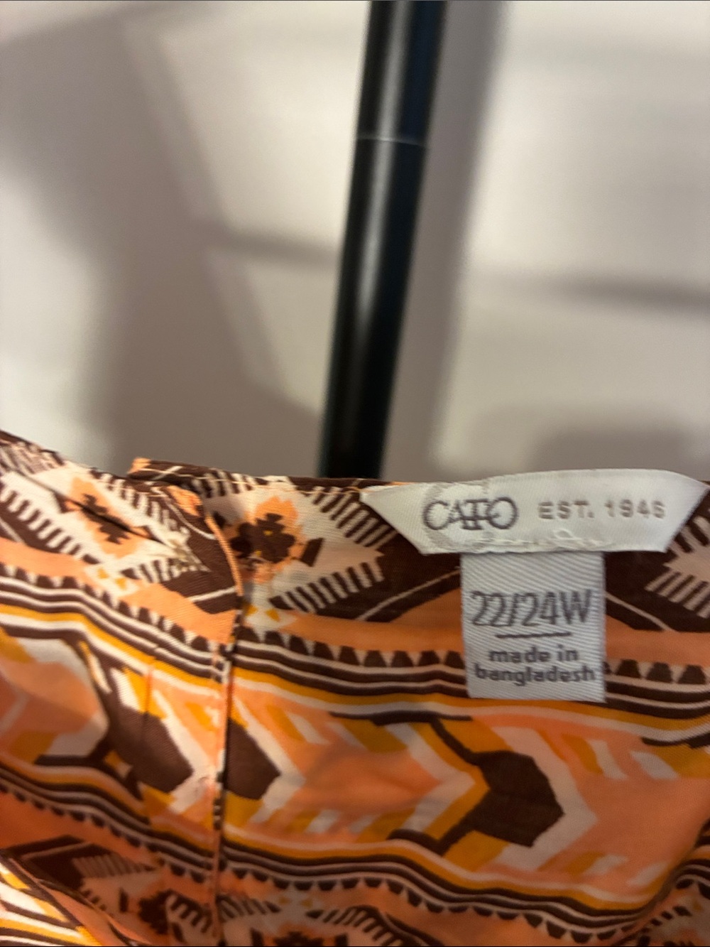 Cato Cream Multicolor Aztec Print Sleeveless Blouse 22/24W - Picture 2 of 6